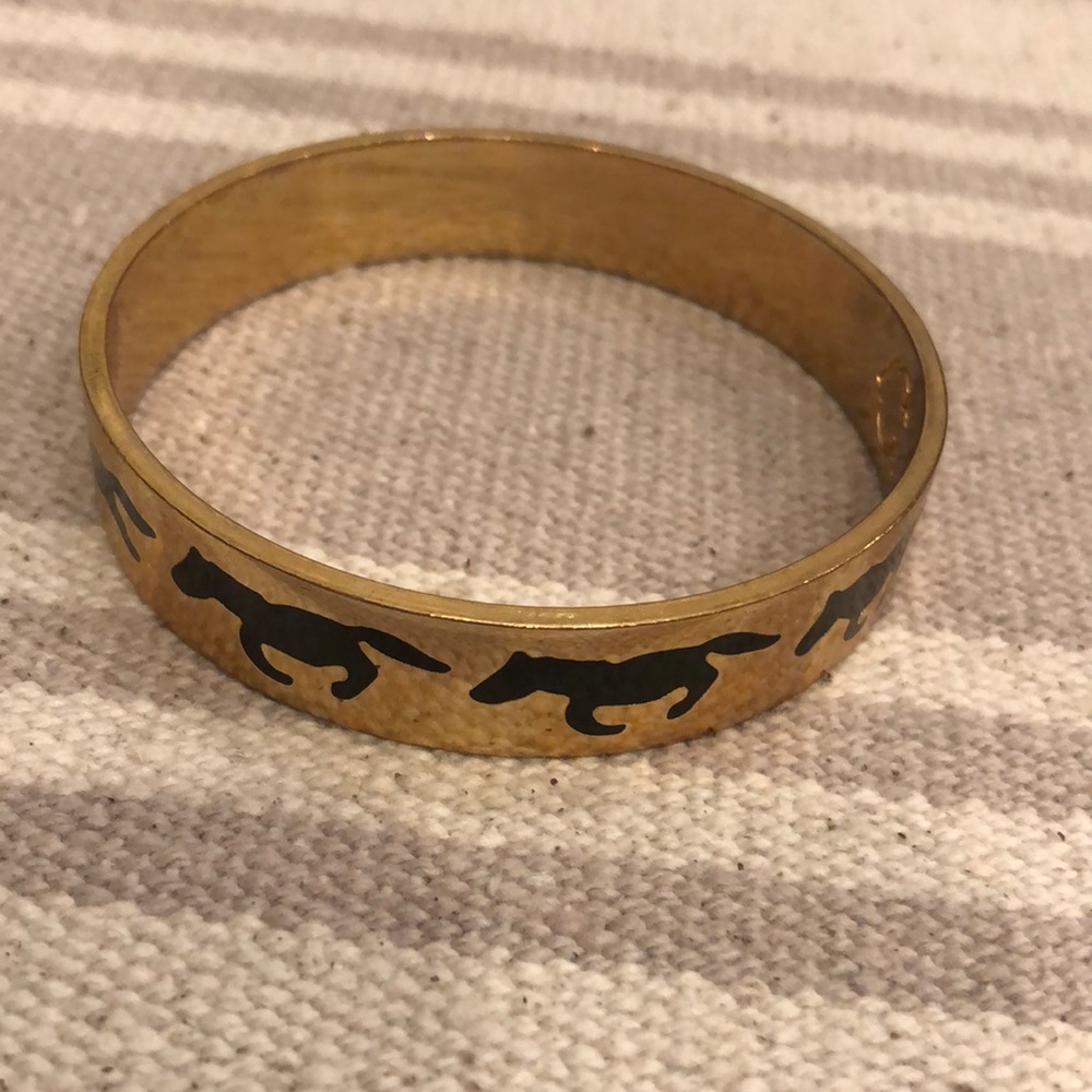C.Wonder equestrian bangle